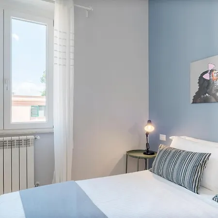 Modern And Bright Flat Near San Peter